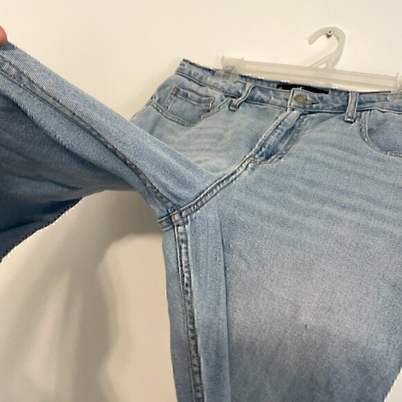 HOLLISTER Ultra High Rise Vintage Straight Jeans Light Wash Cropped Crop Ankle - Picture 7 of 12